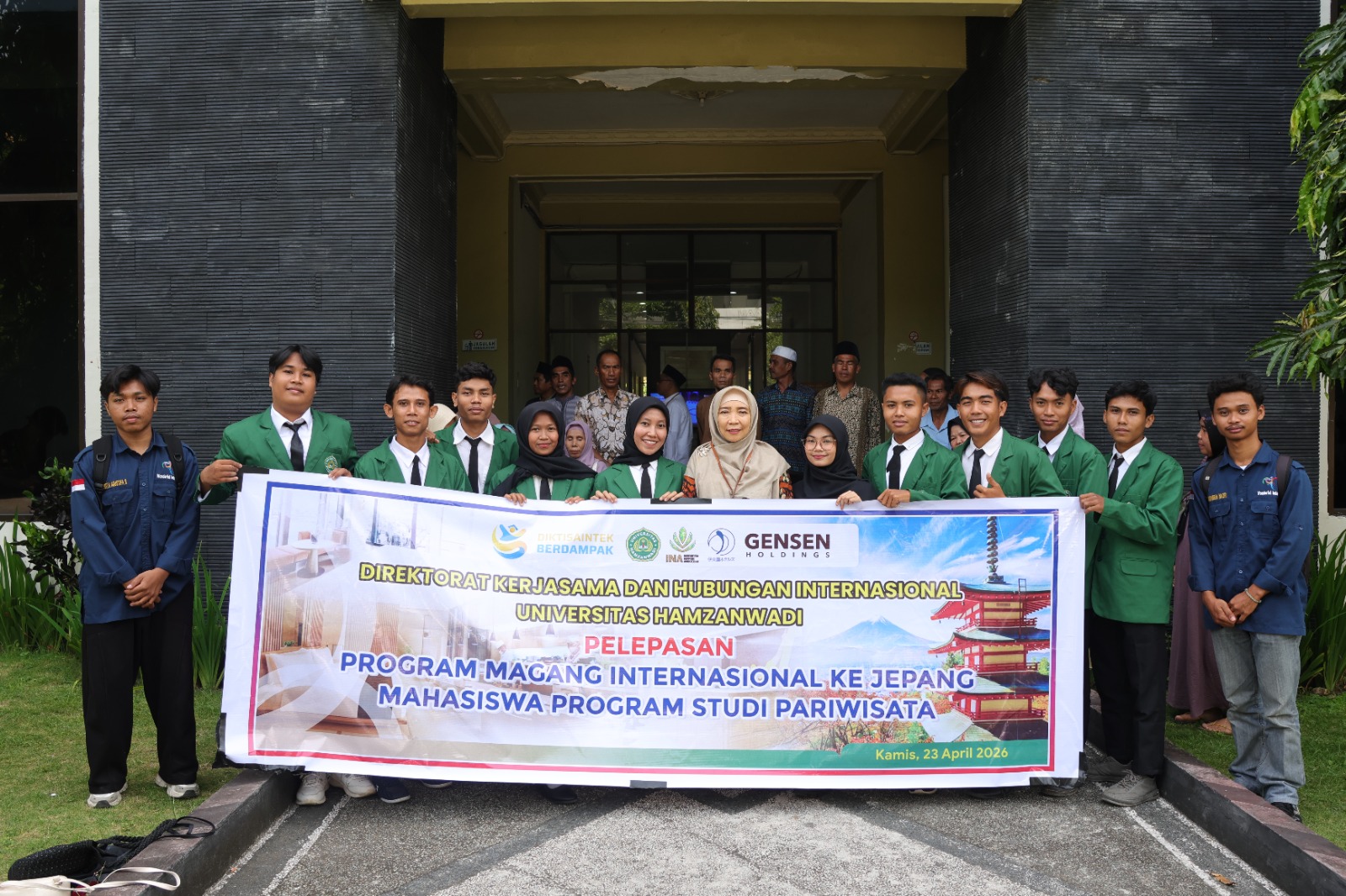 Hamzanwadi Go Global: 19 Mahasiswa Pariwisata Siap Magang ke Jepang